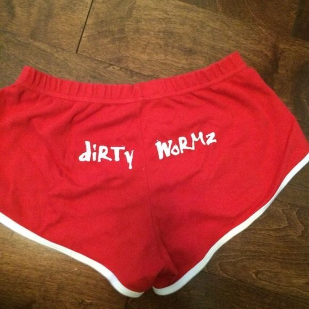 ❤️red shorts - Picture 1 of 2